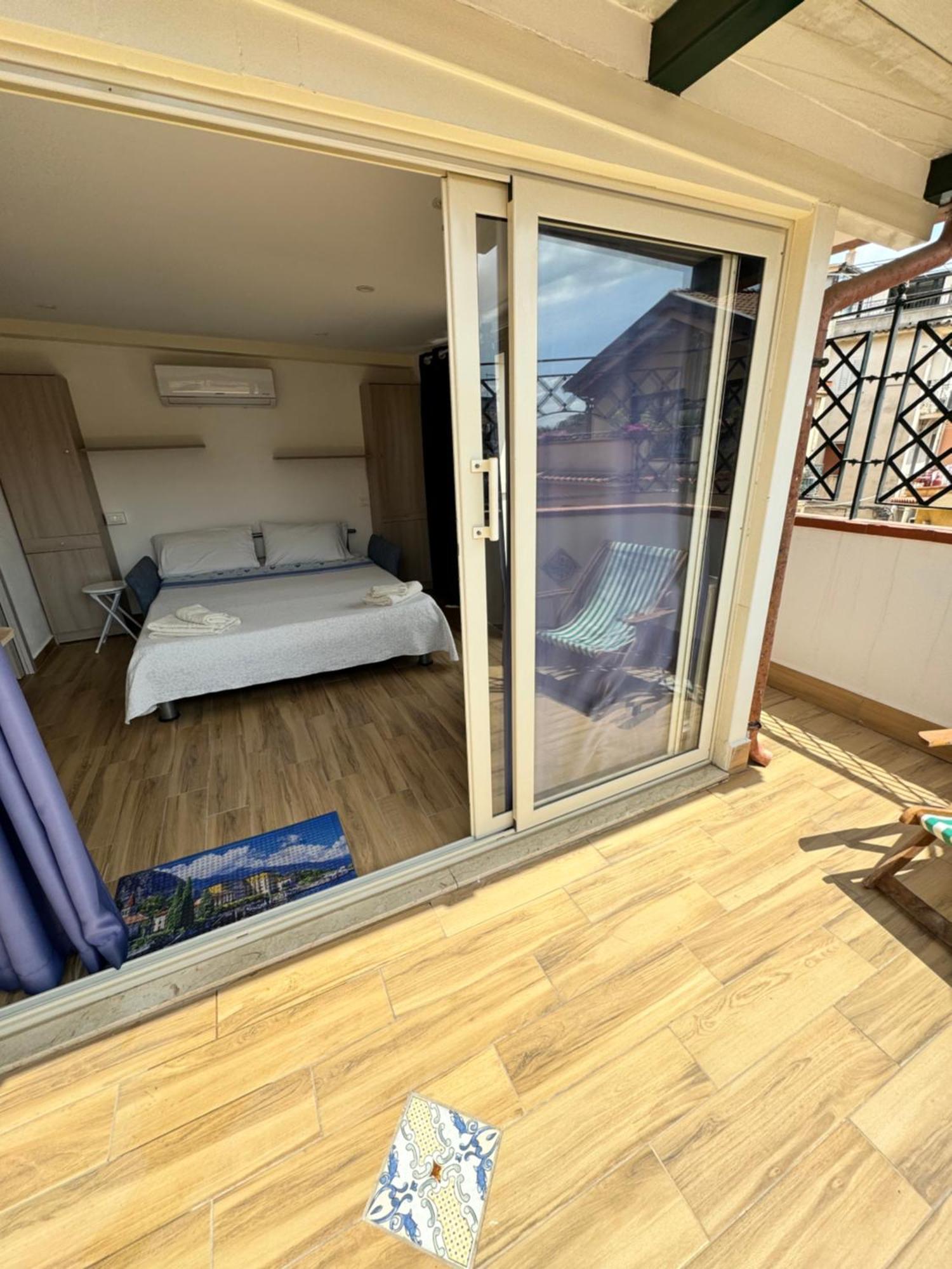 Taormina'S Sun Apartment Exterior foto